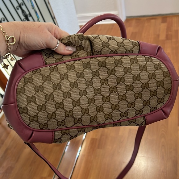 Authentic Gucci Sukey - Picture 5 of 13